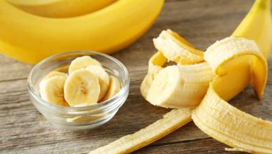 Μύθοι και αλήθεια για τις βλαβερές ιδιότητες της μπανάνας